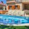 Holiday Home Mikac by Interhome - Добринь