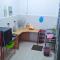 NO TOURIST 4th floor NO LIFT Comfortable 3 Room 6pax Bkt Jalil 1 free parking