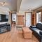 Bright Condo near the Lake by GLOBALSTAY