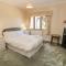 Highcliffe Manor