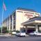 Hampton Inn Long Island/Commack - Коумек