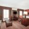 Hampton Inn and Suites Denver/South-RidgeGate - لون تري