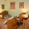 Triple Room Bed and Breakfast main House - Guillet