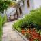 Garden apartment