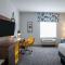 Hampton Inn & Suites Sherman Oaks - Sherman Oaks