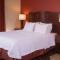 Hampton Inn and Suites Woodstock, Virginia - Вудсток