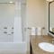 Hampton Inn & Suites Ocean City Bayfront-Convention Center