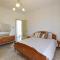 4 Bedroom Cozy Home In Reggio Calabria