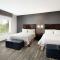 Hampton Inn & Suites by Hilton Barrie - باري