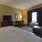 Hampton Inn Geneseo - Geneseo