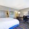 Hampton Inn Kenedy - Kenedy