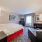 Hampton Inn & Suites DuPont - دوبونت