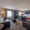 Hampton Inn & Suites DuPont - دوبونت