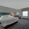 Hampton Inn & Suites by Hilton Syracuse Dewitt - 东叙拉古