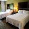 Hampton Inn & Suites Sharon