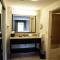 Hampton Inn & Suites Sharon