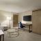 DoubleTree Suites by Hilton Hotel Boston - Cambridge