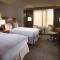 DoubleTree by Hilton Chicago - Oak Brook
