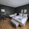 Grindavik Guesthouse self check in & out - غريندافيك