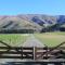 Bauchops Hill Station Farmstay - Burkes Pass