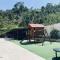 The Green Hill com piscinas em Praia Brava