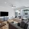 Nitta Condo 103