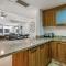 Nitta Condo 103