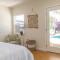 Villa La Verde - Newly Designed 4BR Villa with Pool & Guesthouse by Topanga - Los Ángeles