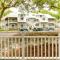 Less Than 1 Mi to Beach Condo with Wet Bar in Hilton Head - جزيرة هيلتون هيد