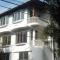 Hillway Tour Inn