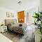 JUST 1 BLOCK FROM THE BEACH! - Miami Beach