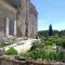 Chateau Barayre - beautiful 12th century castle with pool and large garden - Laussou