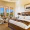 Palatial Paradise with Breathtaking Views of Red Rock and Stunning Infinity Pool