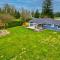 Home in Lake Stevens with large fenced yard - Lake Stevens