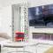 New luxury entertaining house with Pool Spa Sauna Tesla charger Pets