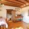 Amazing Home In Premariacco With Wifi And 2 Bedrooms - Premariacco