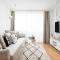 Glam & Modern by Cooee Apartments