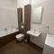 Apartment YELLOW ROSE, Perfect Location with Free Parking, 24h Checkin & Balcony
