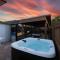 Fantasy Resort OMG PoolWaterfall outdoorKitchn Gym