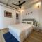 Hibiscus Home Stay & Boutique