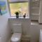 Light airy comfy small double room with en-suite - Falmouth