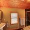 Lakefront property w/boat lift - Sagle