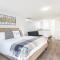 The Anchor - Pet Friendly - 5 Mins Walk to Beach - EV Charging - Callala Beach