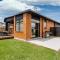 Custom designed holiday home, next to Cycleway. - Te Aroha