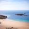 Petra, Cornish Cottage With lovely Garden, Wow Sea Views, By the Beach