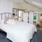 Basking Shark, Studio Cottage With Superb Sea Views By Beach - Sennen