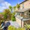 Penrose, Cornish Cottage With Sea Views, Garden & Patio By the Beach - Sennen