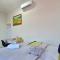 Urbanview Le Reno Inn Wirobrajan by RedDoorz - Ngabean