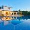 Villa Antonella - Pool and Sea view