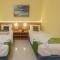 Urbanview Hotel Sakura Kampung Inggris Pare by RedDoorz - Pare